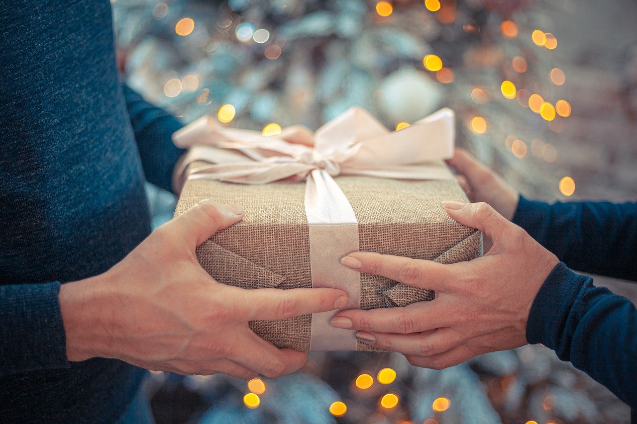 Idée cadeau Noël éco responsable : une box de vin bio